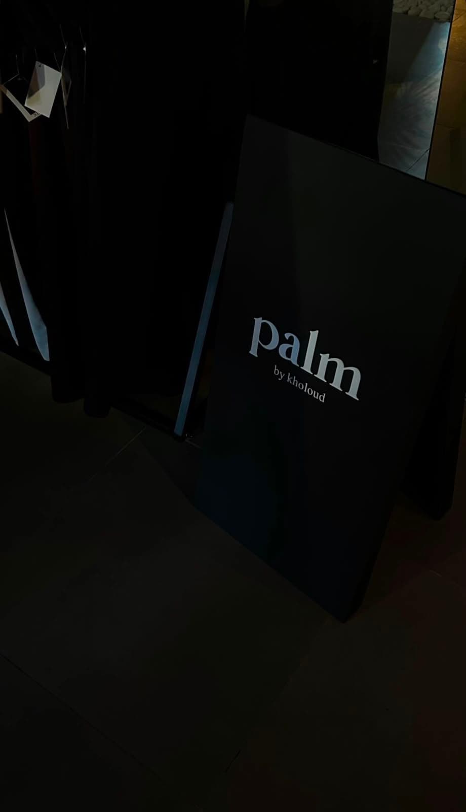 Packaging for The Official Palm